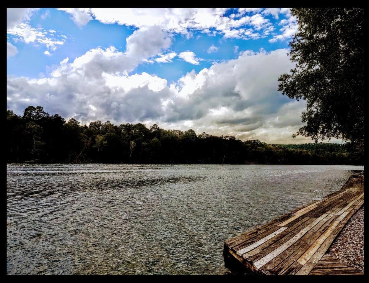 Lakefront Oasis Hot Springs Bagian luar foto
