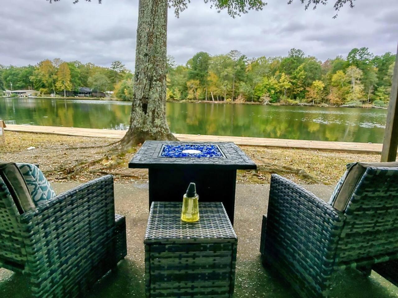 Lakefront Oasis Hot Springs Bagian luar foto